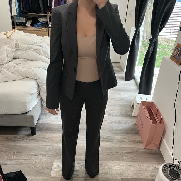 Hugo Boss Jackets & Blazers - Hugo Boss suit 0-2